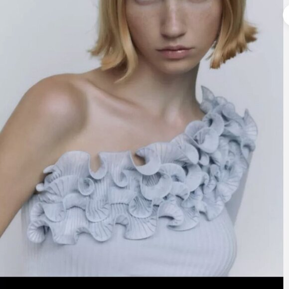 ZARA Flower Top Knit Blouse One Sleeve Asymmetric Top Size L ,Color Blue NWT - Picture 5 of 16